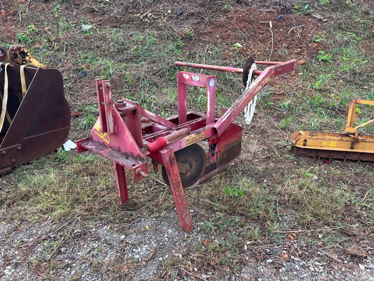 #20-•-3-point-silt-fence-machine-attachment-image-1