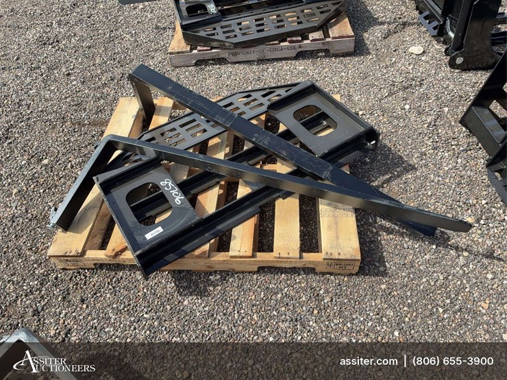 future-ft-dhc-skid-steer-forks-image-5