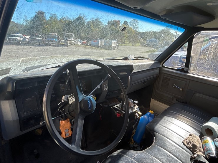 #91-•-1995-ford-f800-truck-image-11