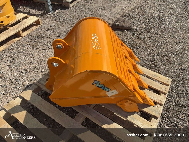 caterpillar-305-image-2