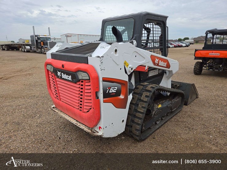 2022-bobcat-t62-image-4