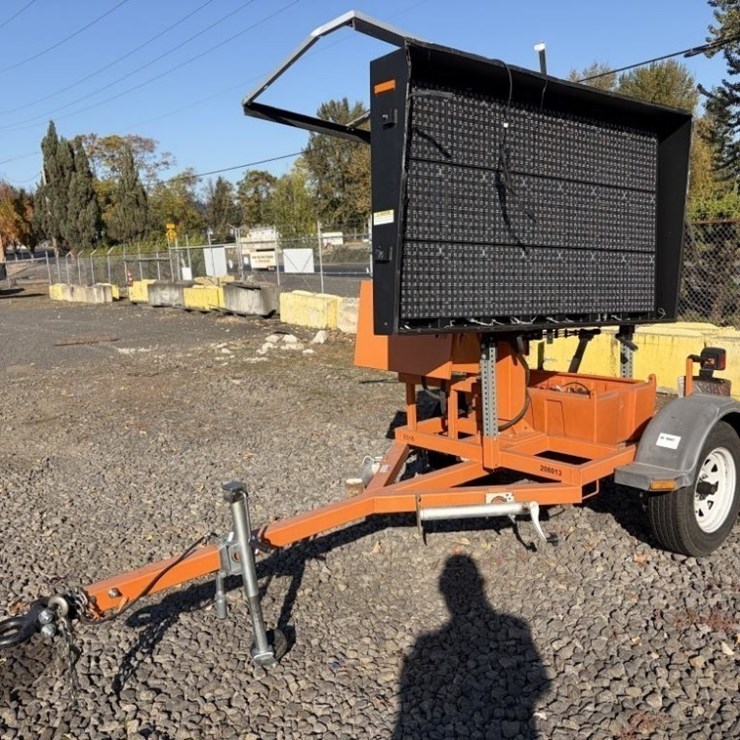 2020 Ver-Mac Towable Sign Board