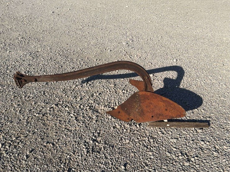 clipper-#2-one-bottom-plow-image-1