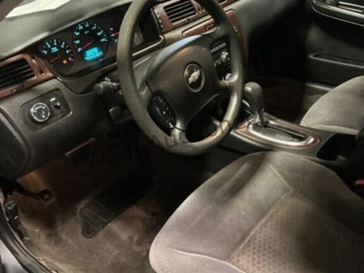 2008-chevrolet-impala-sdn-image-24