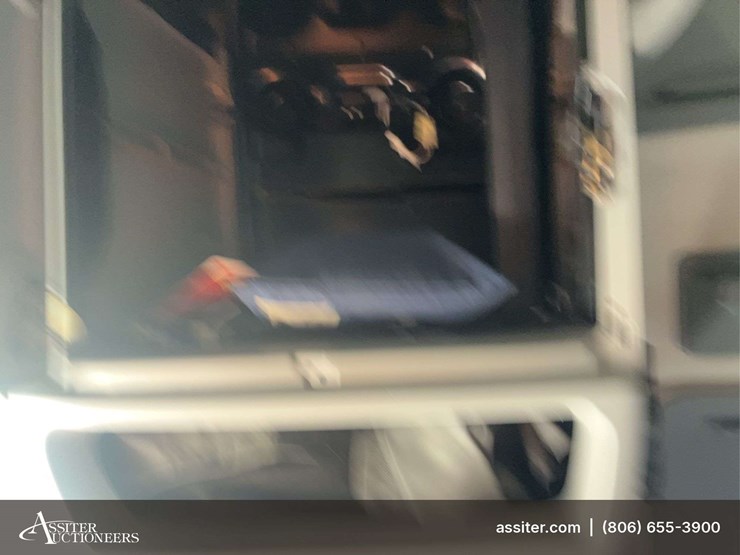 2019-volvo-vnl-tandem-axle-dual-conventional-new-generation-tractor-truck-image-41