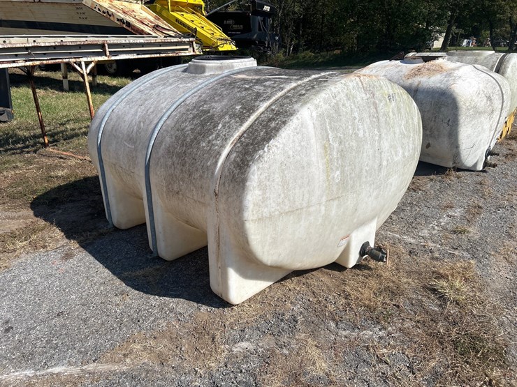 #67-•-1000-gallon-plastic-water-tank-image-6