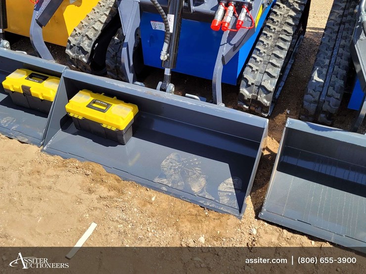 2026-zjz-380-mini-skid-steer-loader-image-1