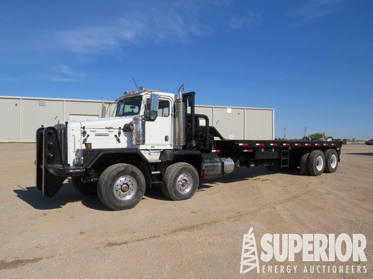 2006-kenworth-c500b-image-2
