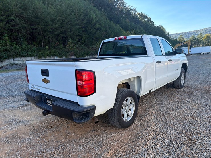 #4111-•-2018-chevrolet-1500-truck-image-5