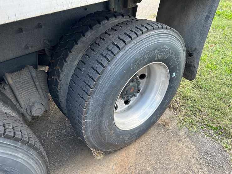#82-•-2019-mack-granite-truck-image-9