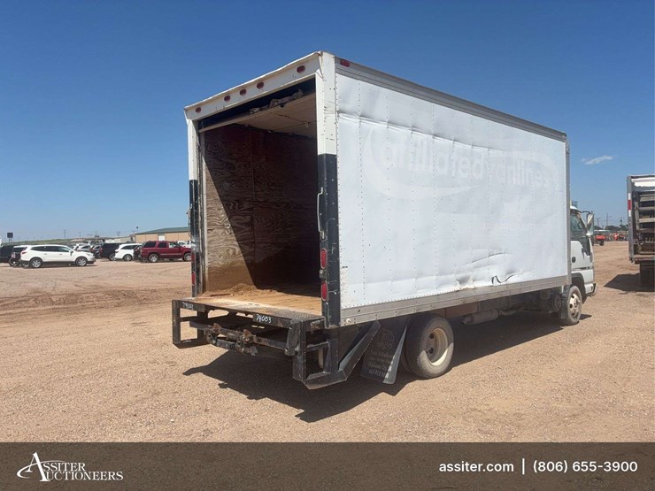 2006-chevrolet-w3500-image-3