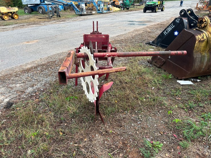 #20-•-3-point-silt-fence-machine-attachment-image-4