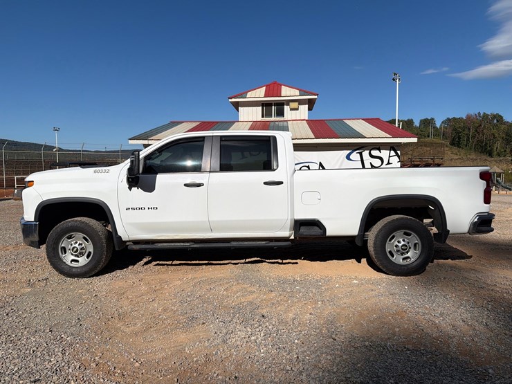 #4105-•-2021-chevrolet-2500hd-truck-image-2