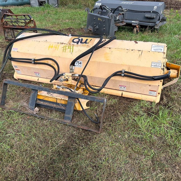 #41 • 8’ Brush Attachment