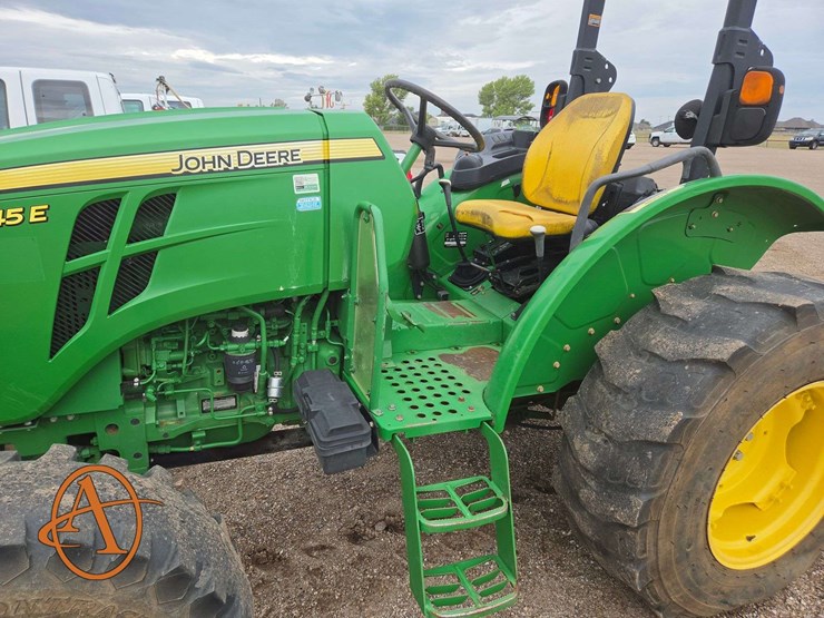 john-deere-5045e-image-7