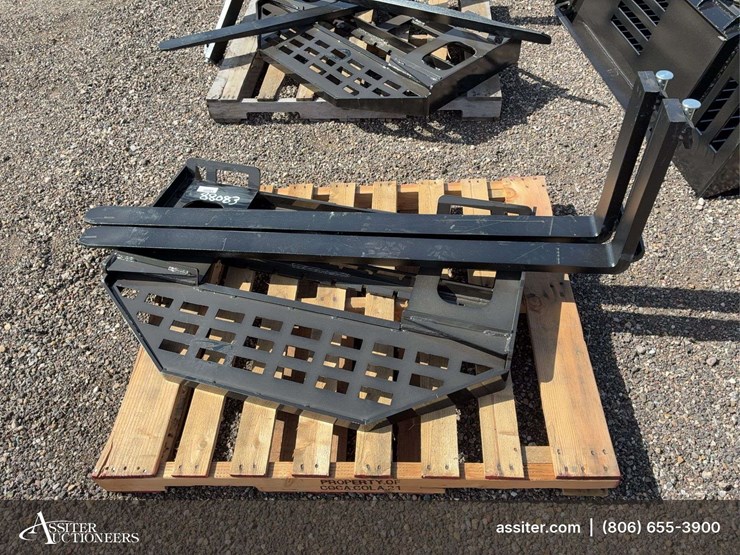 future-ft-dhc-skid-steer-forks-image-4