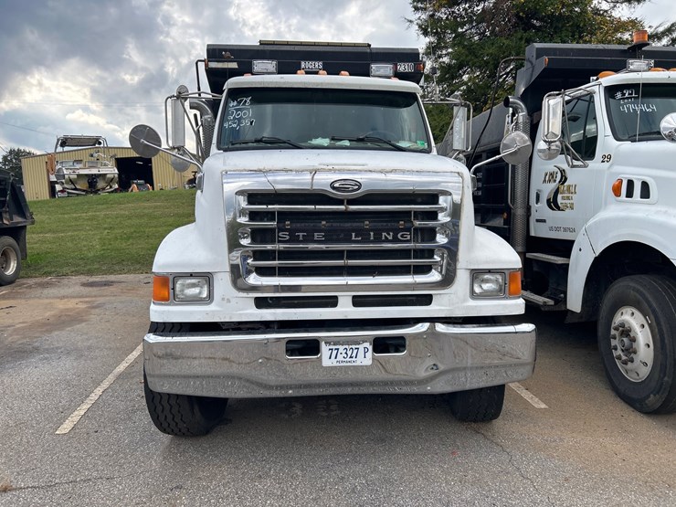 #78-•-2001-sterling-l9511-truck-image-5