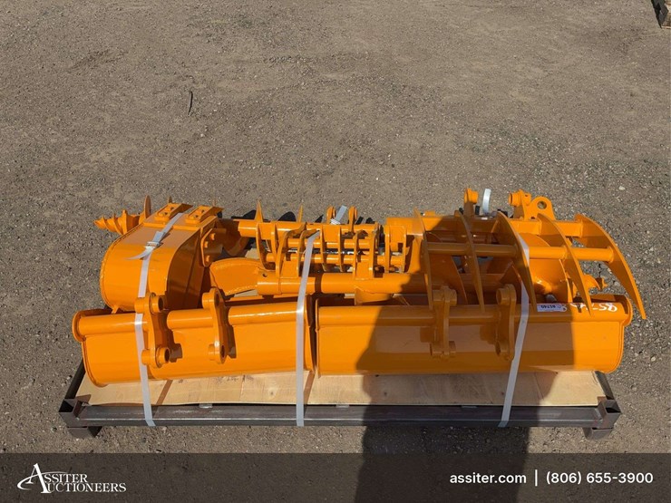 future-qty-(8)-cat-301-excavator-attachments-image-3
