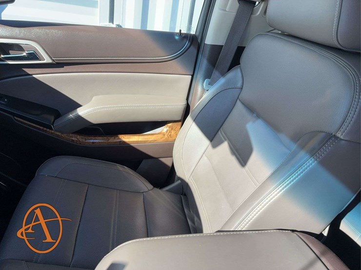 2015-gmc-yukon-denali-image-25