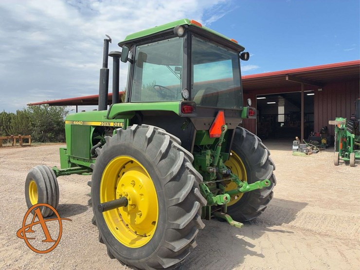 1980-john-deere-4440-image-3