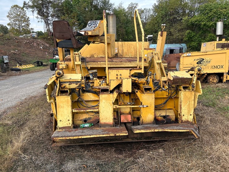 #45-•-blaw-knox-asphalt-paver-image-4