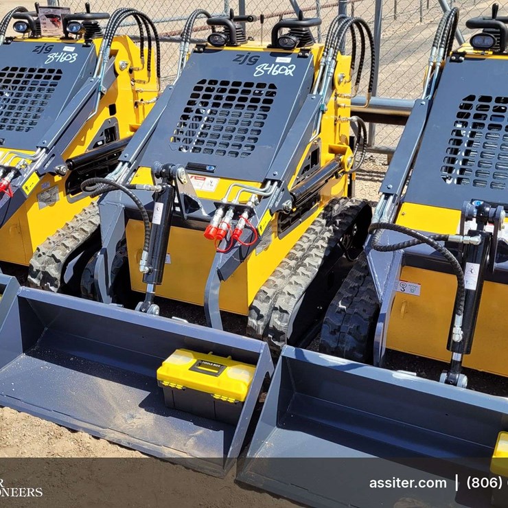 2026 ZJZ-380 Mini Skid Steer Loader