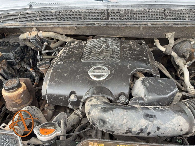 2011-nissan-armada-image-30