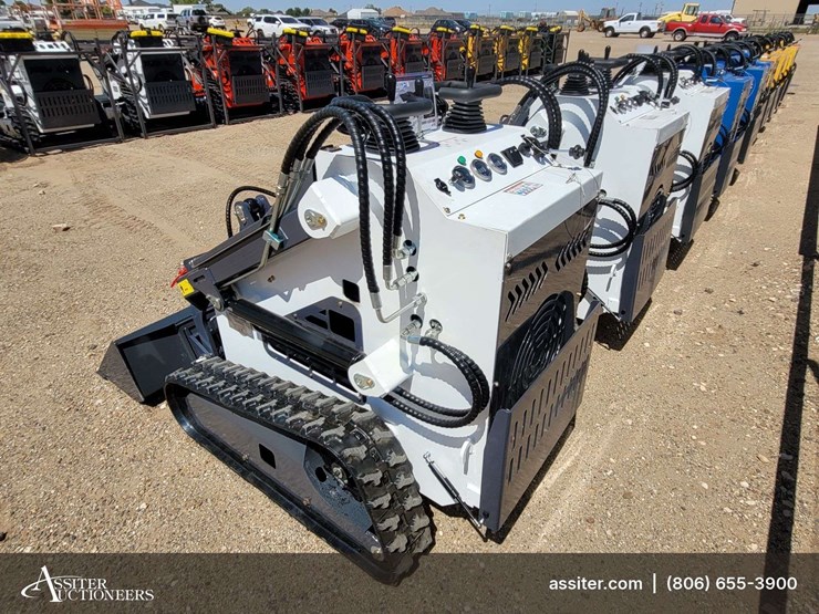 2026-zjz-380-mini-skid-steer-loader-image-6