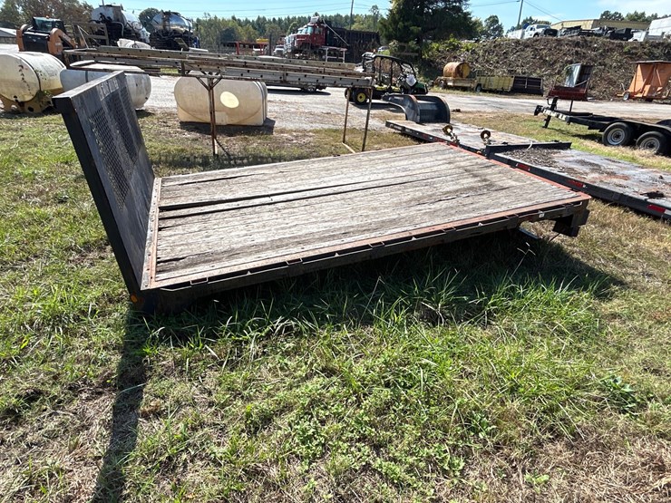 #69-•-flatbed-truck-bed-image-4
