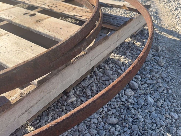 (4)-steel-wagon-wheel-rings-image-2