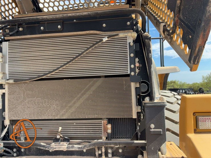2012-caterpillar-950k-image-25