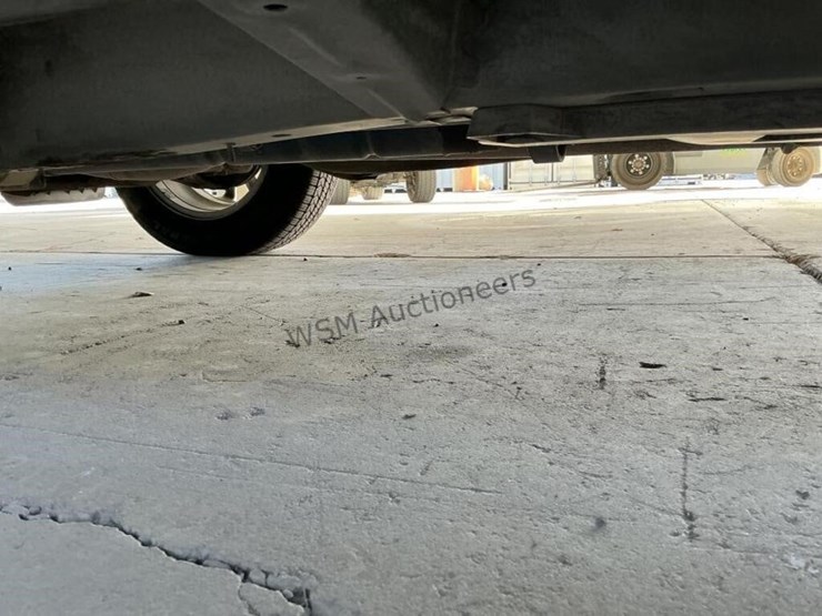 2019-chevrolet-equinox-ls-suv-image-25