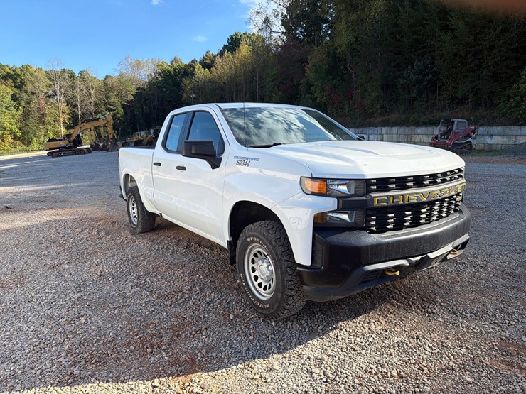 #4109-•-2022-chevrolet-1500-truck-image-7