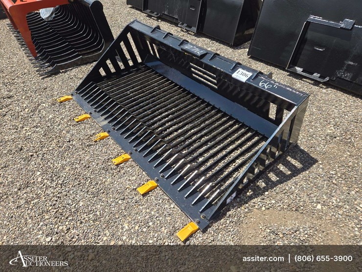 giyi-skid-steer-(66")-rock-bucket-image-9