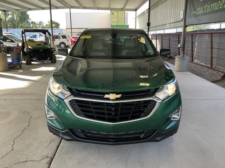2019-chevrolet-equinox-ls-suv-image-3