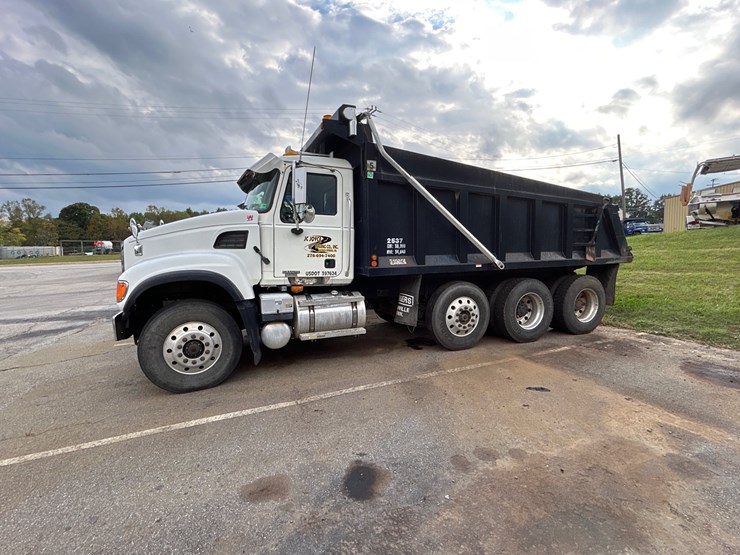 #80-•-2006-mack-cv713-granite-truck-image-2