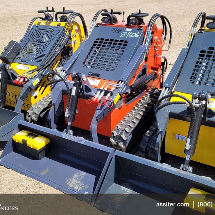 2026 ZJZ-380 Mini Skid Steer Loader