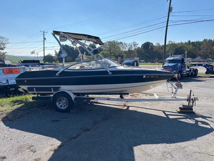 #92-•-1994-stingray-556-zp-boat-image-6