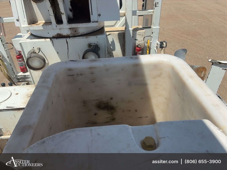 2008-international-workstar-7400-image-28