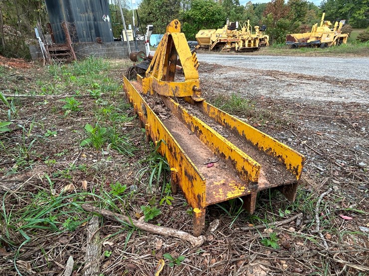#22-•-3-point-9’-ripper-attachment-image-6