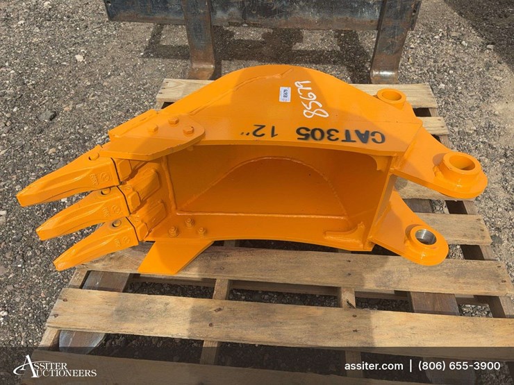 caterpillar-305-image-2