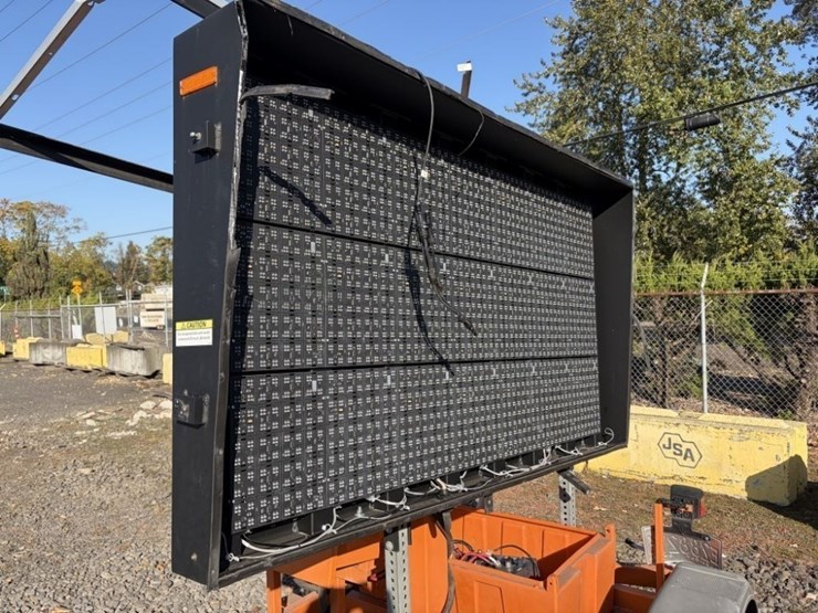2020-ver-mac-towable-sign-board-image-11