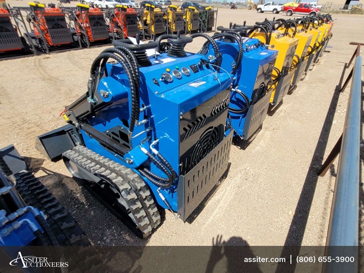 2026-zjz-380-mini-skid-steer-loader-image-5
