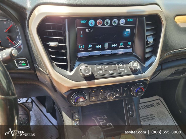 2018-gmc-acadia-denali-image-13