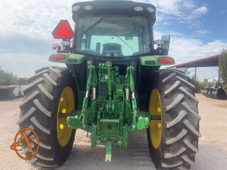 2022-john-deere-r-image-7