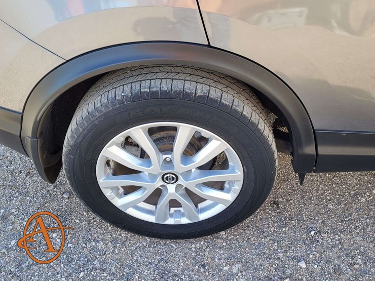 2020-nissan-rogue-image-18