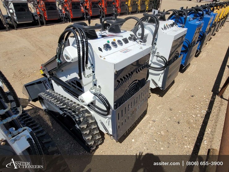 2026-zjz-380-mini-skid-steer-loader-image-5