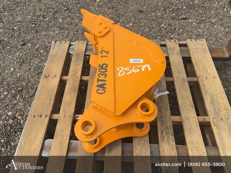 caterpillar-305-image-1