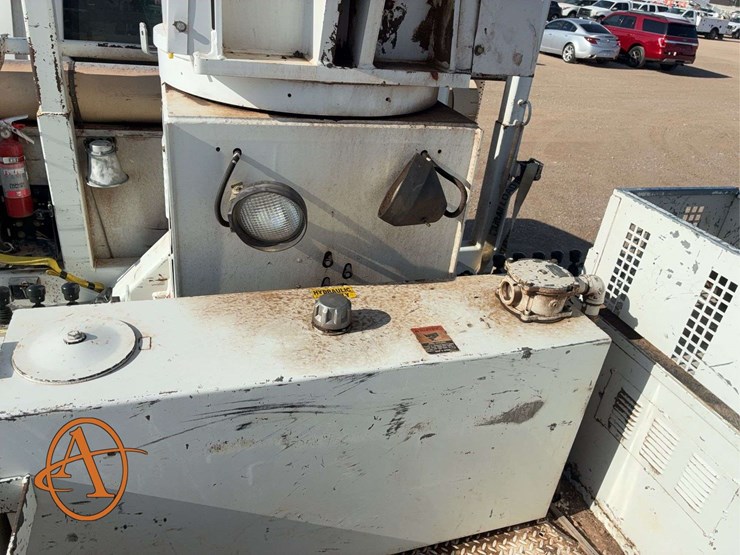 2009-international-workstar-7400-image-22