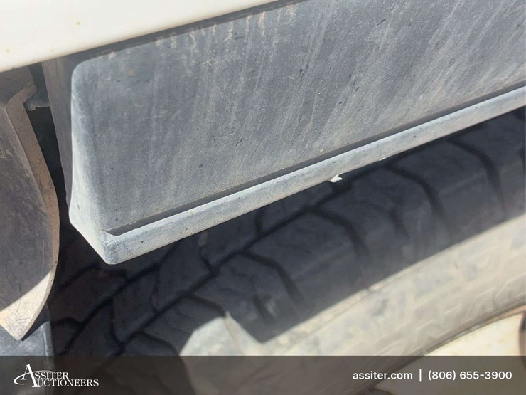 2006-chevrolet-w3500-image-34